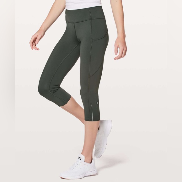 lululemon athletica Pants - Lululemon Fast & Free Crop II *Nulux 19"